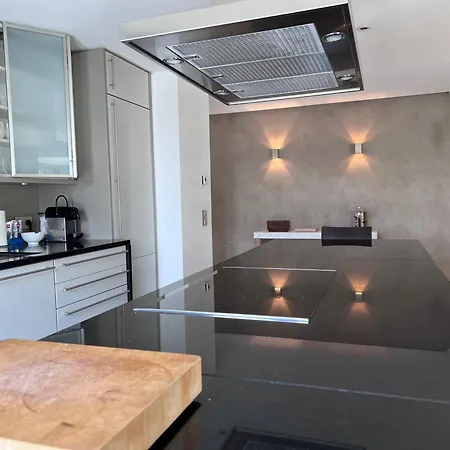 Cyril Magnifique Provencale Apartment