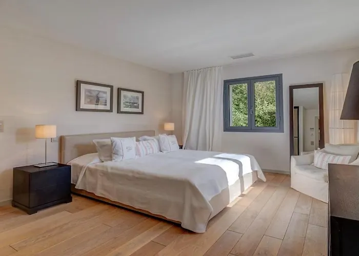 Cyril Magnifique Provencale * Saint-Tropez